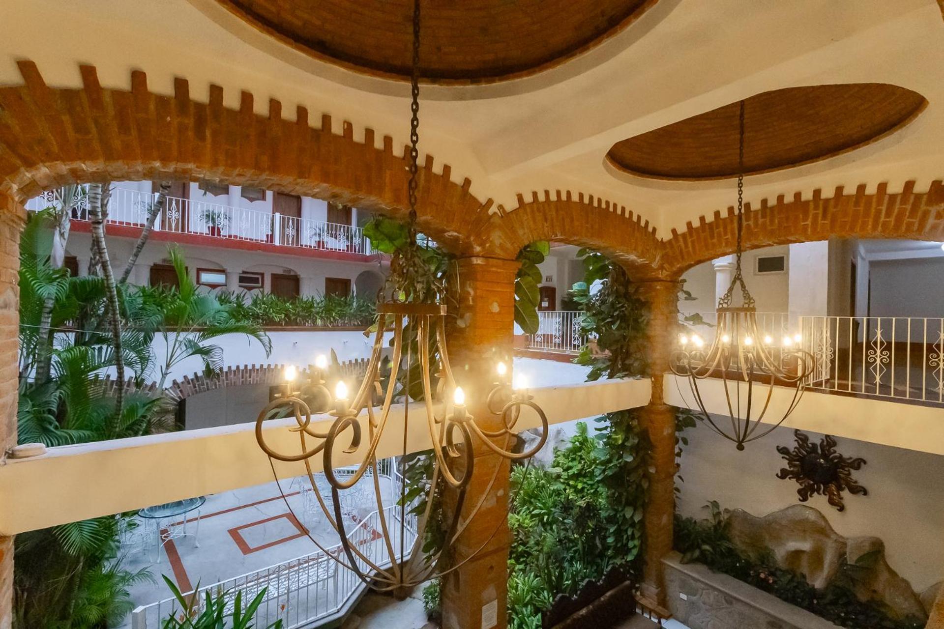 Hotel Encino Malecon Centro Puerto Vallarta Exterior photo