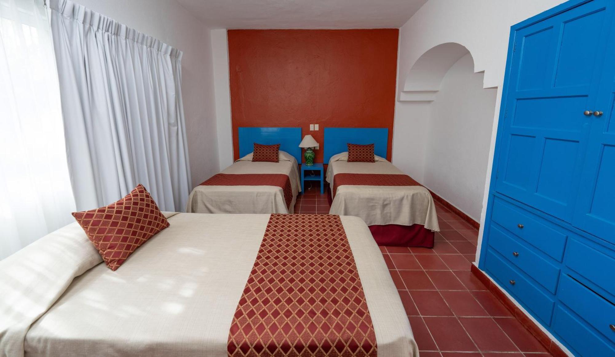 Hotel Encino Malecon Centro Puerto Vallarta Room photo