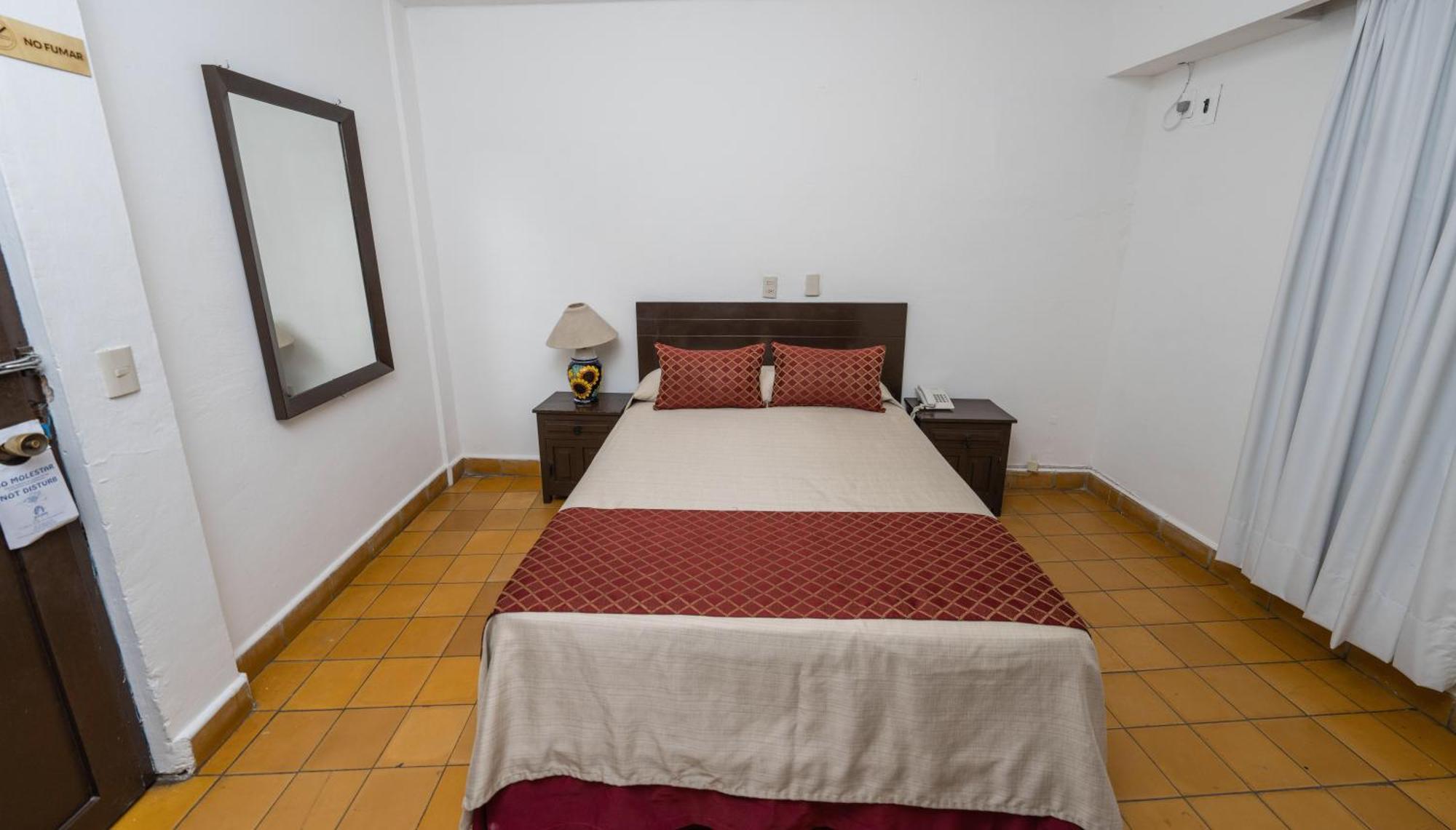 Hotel Encino Malecon Centro Puerto Vallarta Room photo