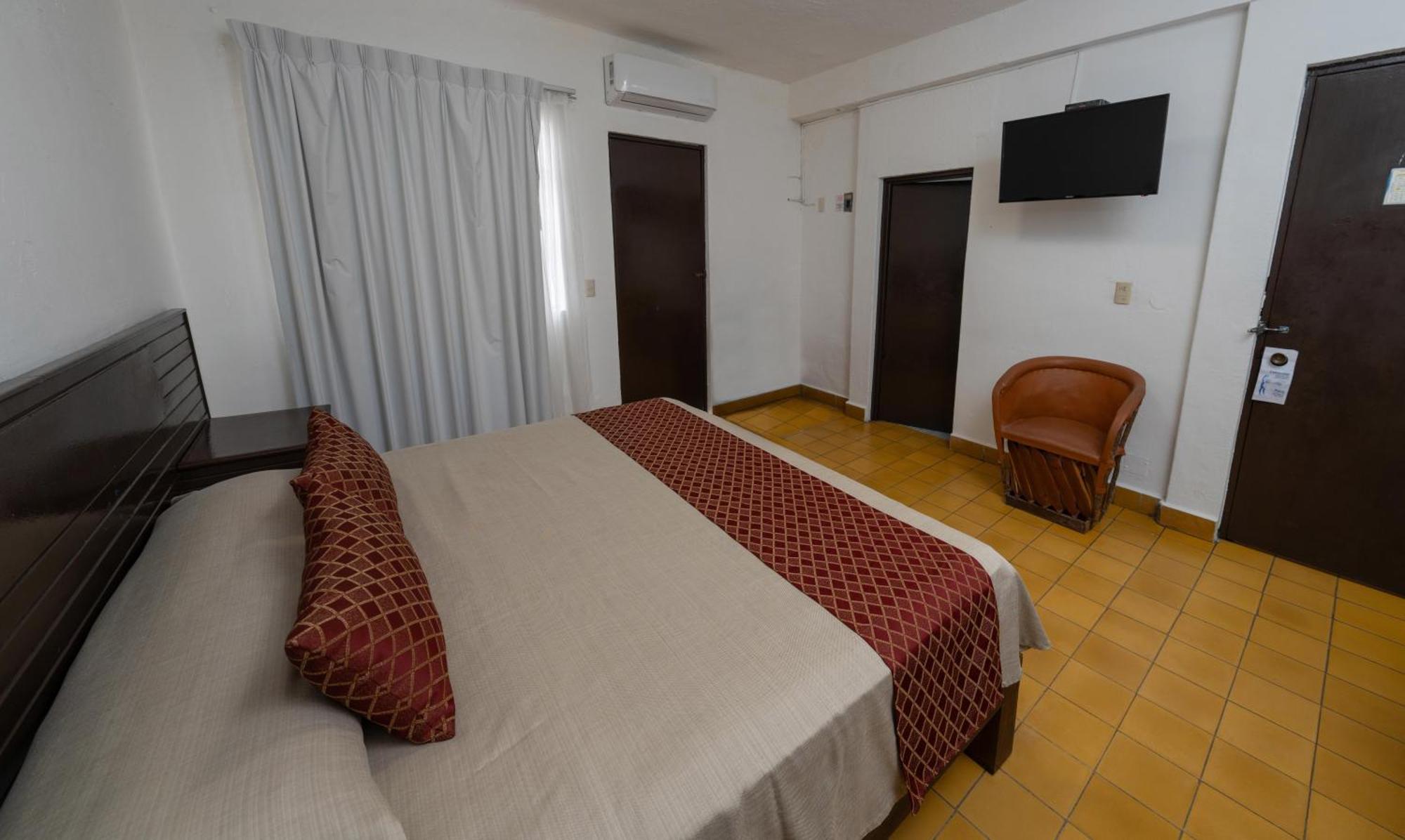 Hotel Encino Malecon Centro Puerto Vallarta Room photo