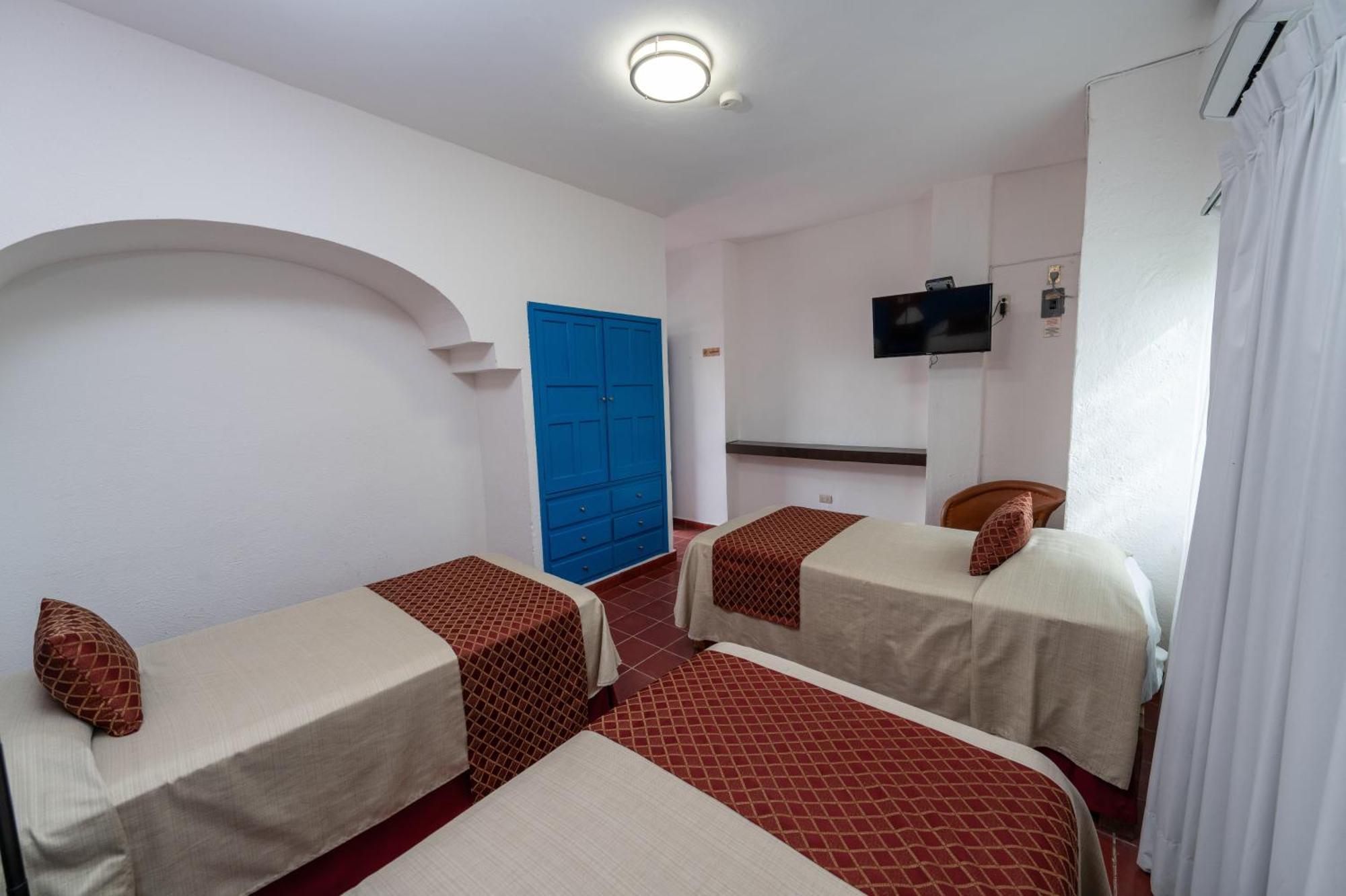 Hotel Encino Malecon Centro Puerto Vallarta Room photo